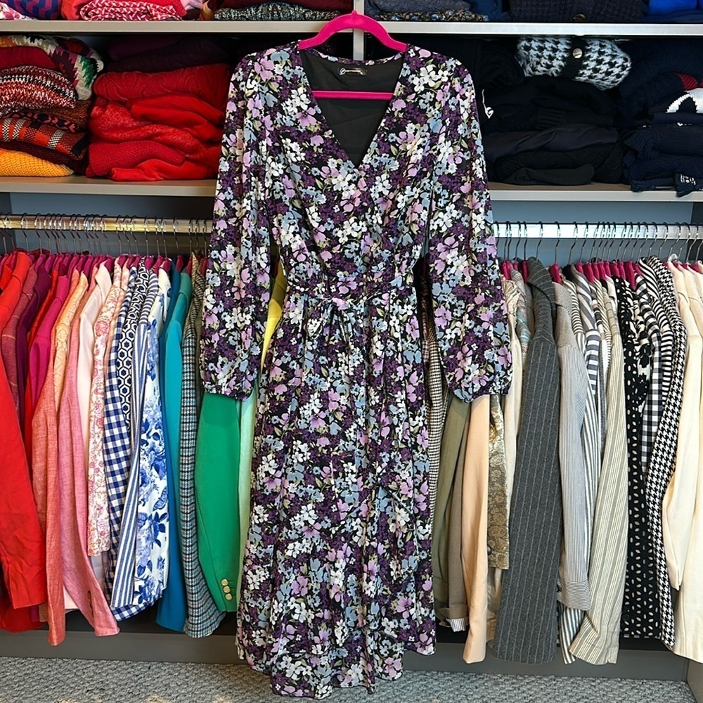 Pretty Garden purple/blue/black floral long sleeve v neck midi dress size